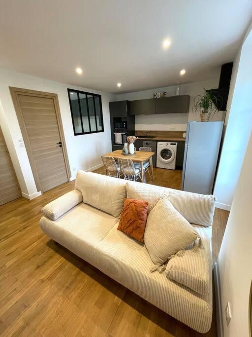 Appartement Calme Et Cosy Proche Centre Vue Chateau Vitré المظهر الخارجي الصورة